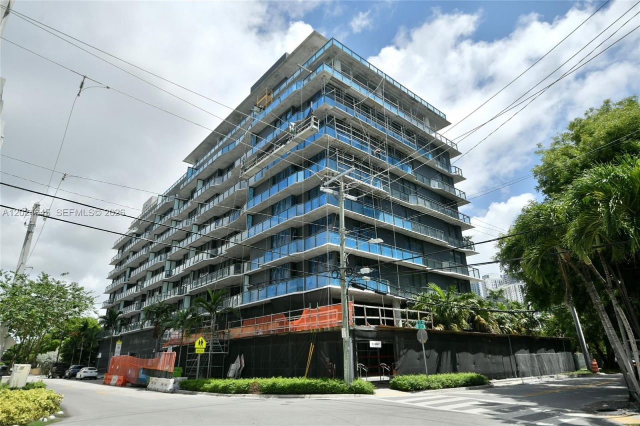 201 SW 17th Rd , Unit 304, Miami, FL 33129 Photo