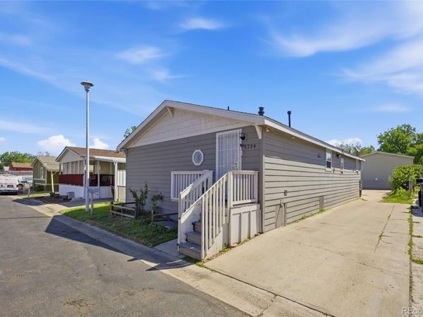 1724 Clark Street , Aurora, CO 80011