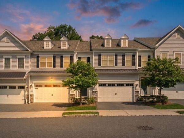 3 Azalea Ln, Cedar Grove, NJ 07009