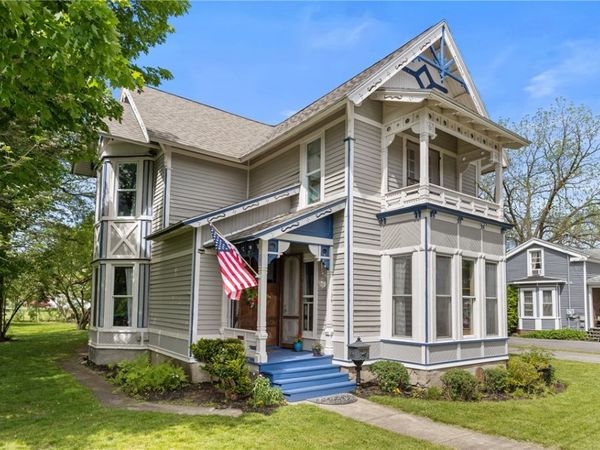 14 Hollister St, Dundee, NY 14837