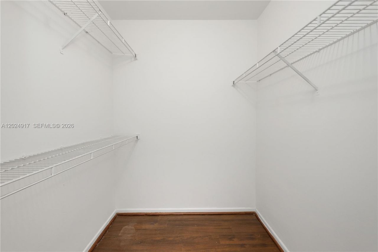 19501 E Country Club Dr , Unit 9508, Aventura, FL 33180 Photo