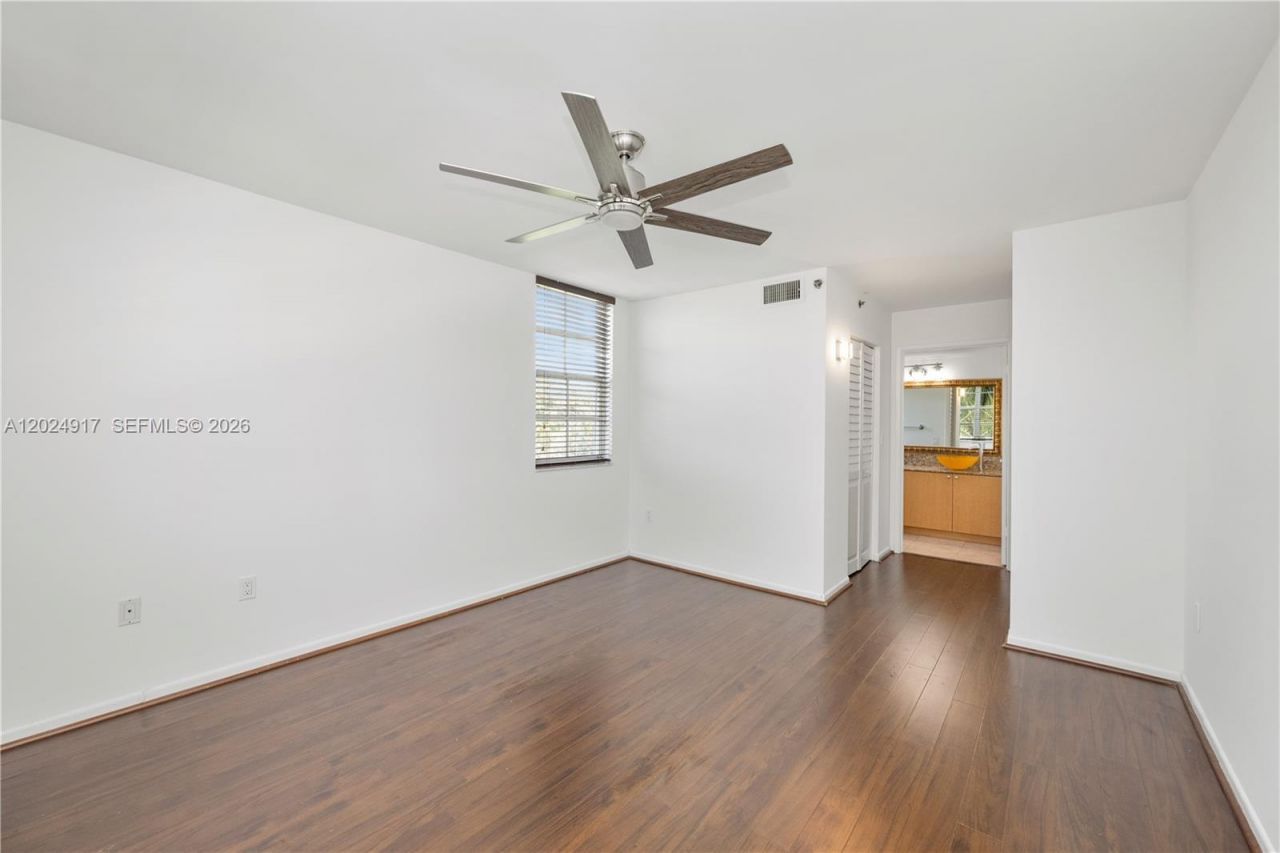 19501 E Country Club Dr , Unit 9508, Aventura, FL 33180 Photo