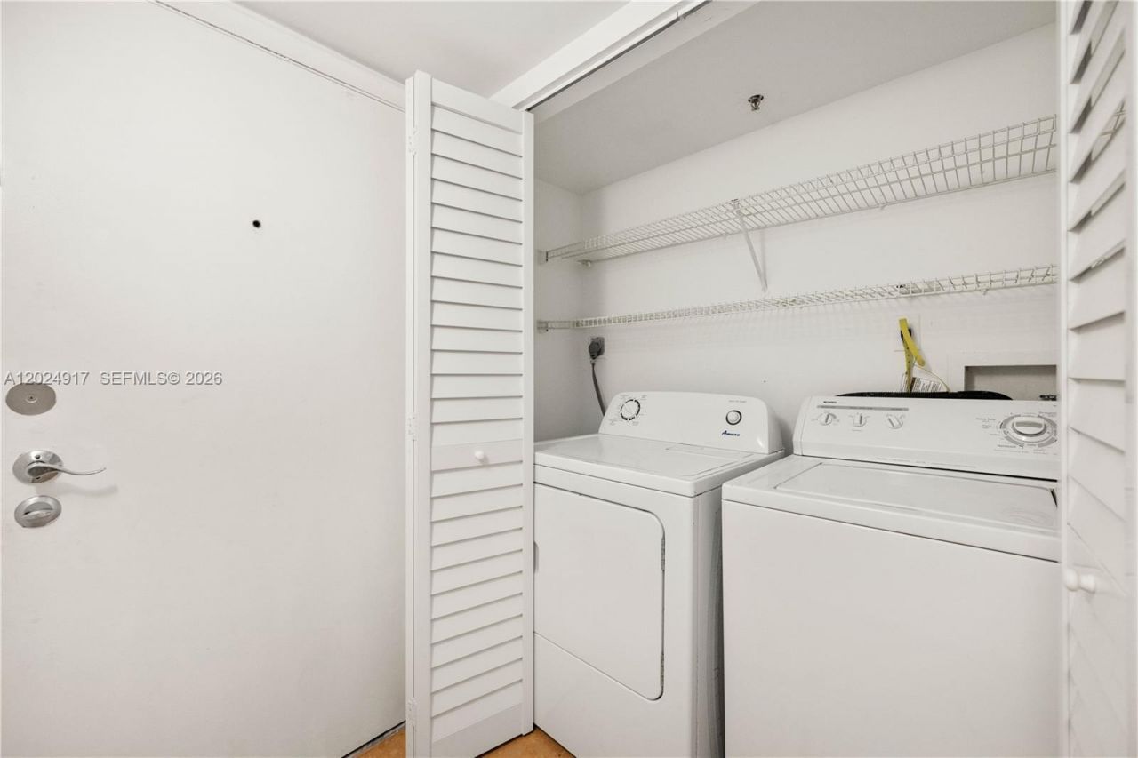 19501 E Country Club Dr , Unit 9508, Aventura, FL 33180 Photo