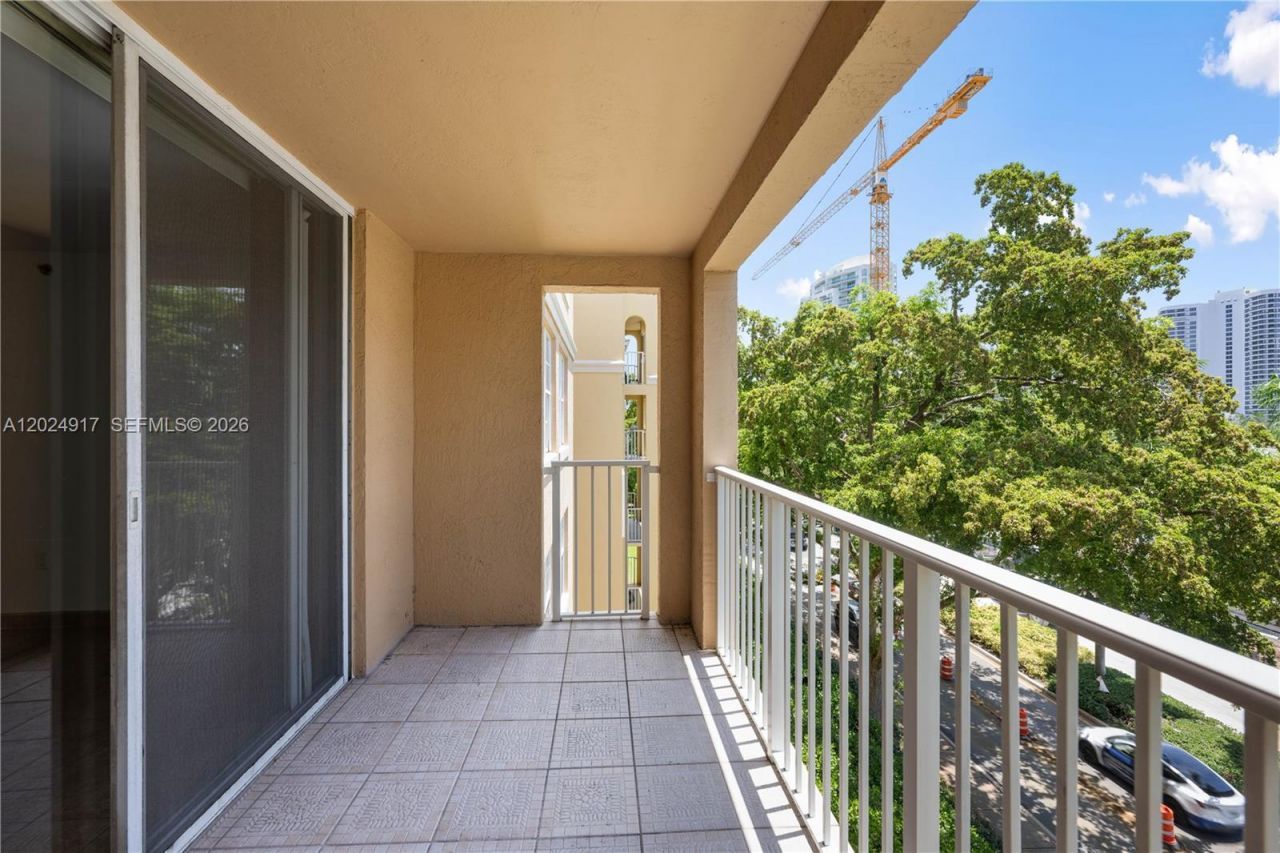 19501 E Country Club Dr , Unit 9508, Aventura, FL 33180 Photo