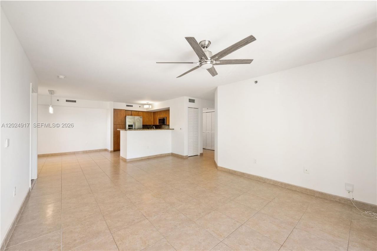 19501 E Country Club Dr , Unit 9508, Aventura, FL 33180 Photo