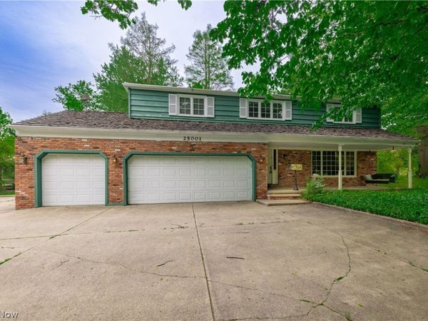 25001 Letchworth Road , Beachwood, OH 44122