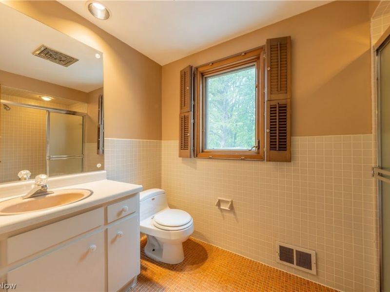 25001 Letchworth Road, Beachwood, OH 44122 Photo 37
