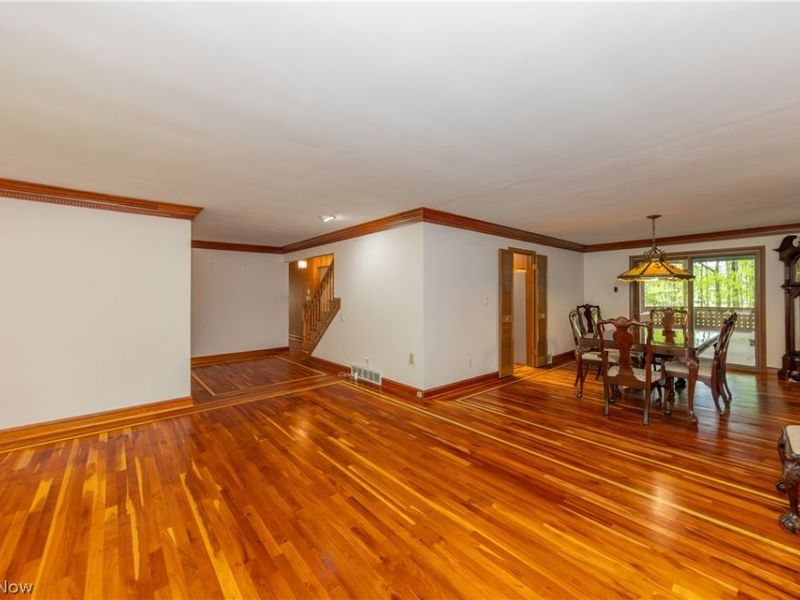 25001 Letchworth Road, Beachwood, OH 44122 Photo 4