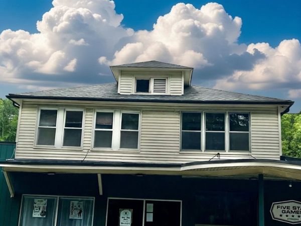 29 Brookfield Rd, Unit 1, Sturbridge, MA 01518