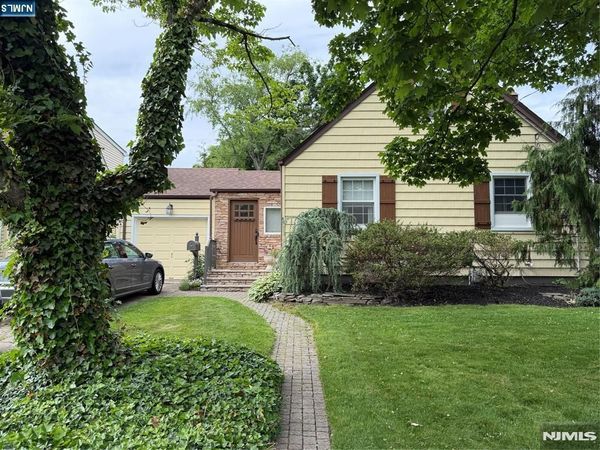 48 New York Avenue, METUCHEN, NJ 08840