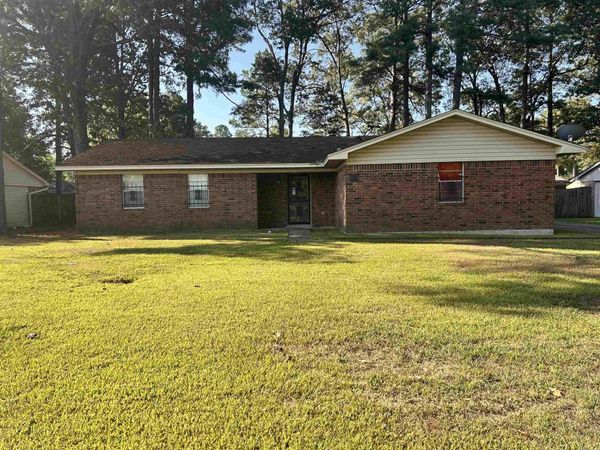 1406 Ridway Road , Pine Bluff, AR 71603
