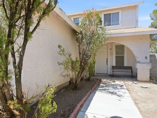 7045 Brown Derby Circle , Las Vegas, NV 89128