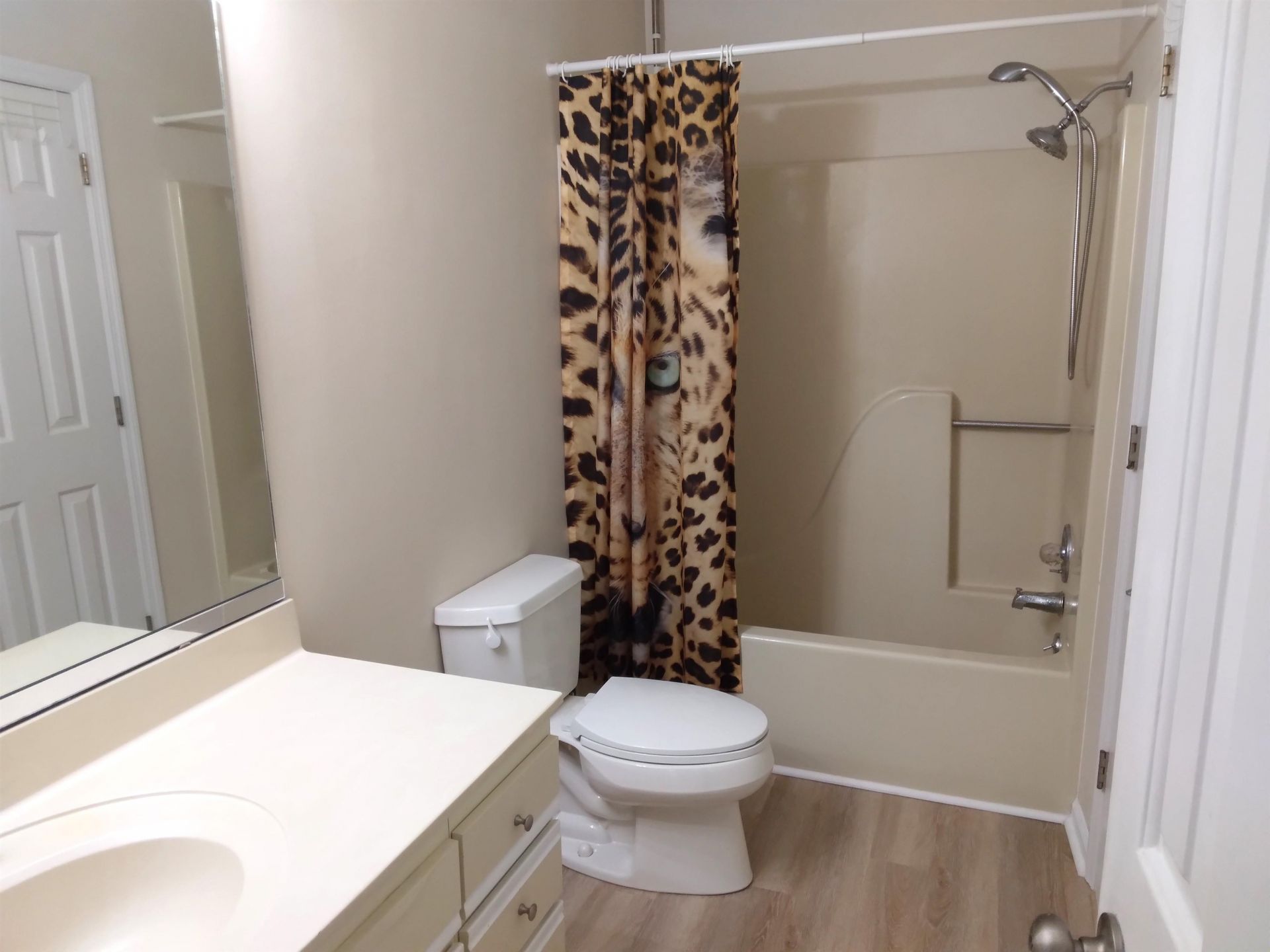 4357 Spa Dr. Photo 21