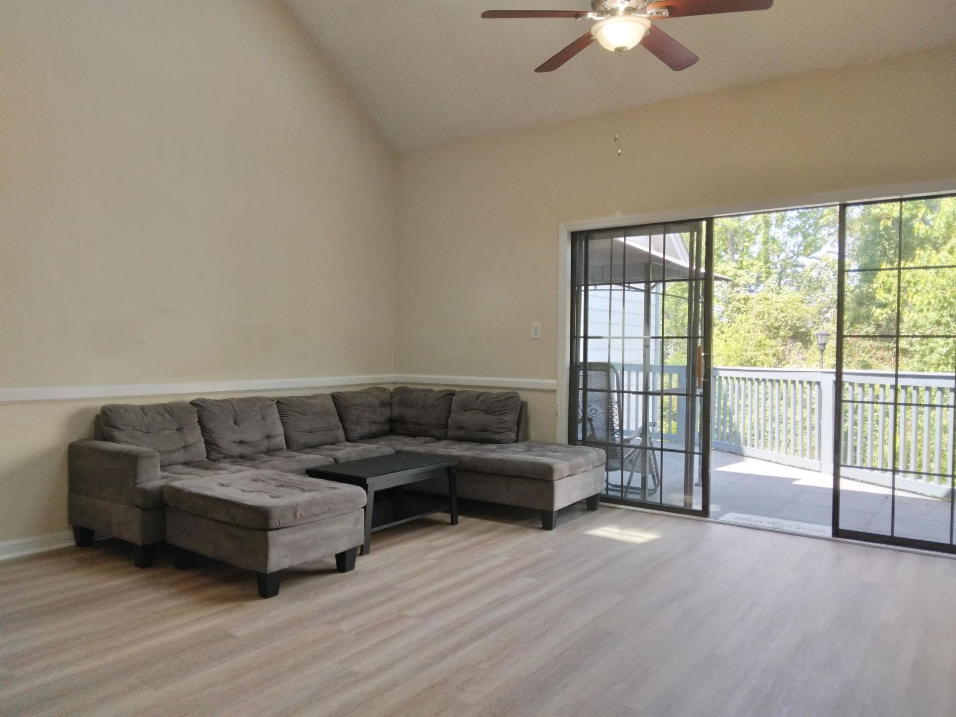 4357 Spa Dr. Photo 8