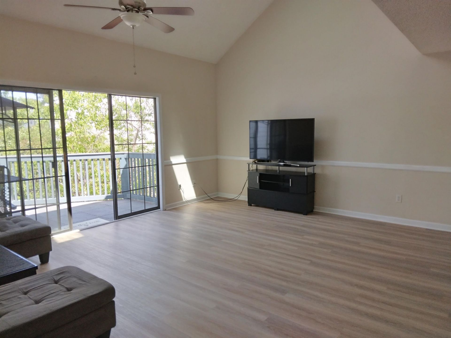 4357 Spa Dr. Photo 9