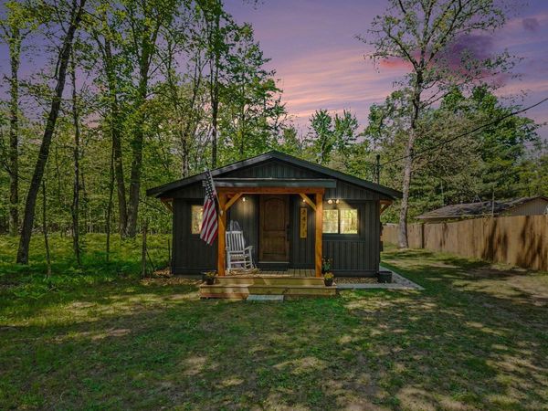 2471 W Wolf Lake Boulevard, Baldwin, MI 49304