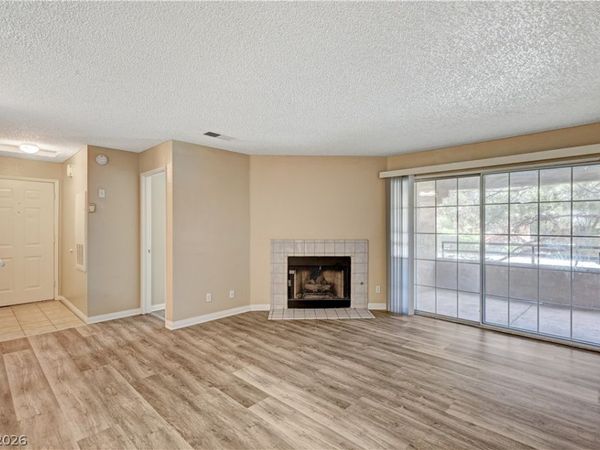 2200 S Fort Apache Road, Unit 2121, Las Vegas, NV 89117