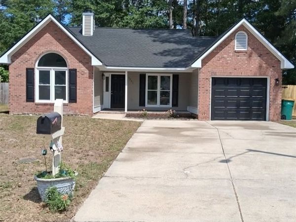 5603 Planters Place, Hope Mills, NC 28348