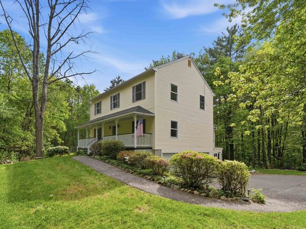 47 Noyes Road, Londonderry, NH 03053