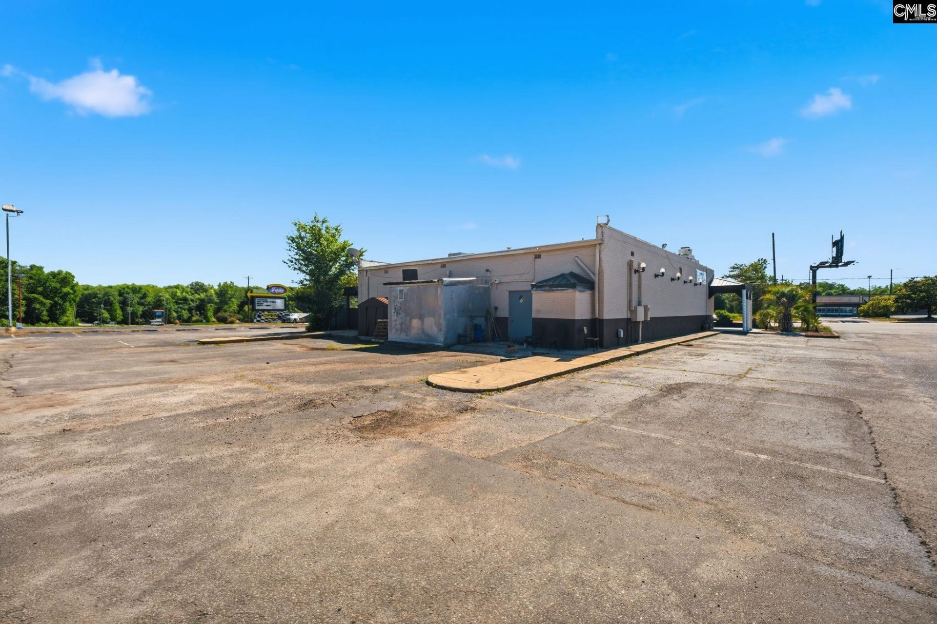 944 S Irby Street Photo 45