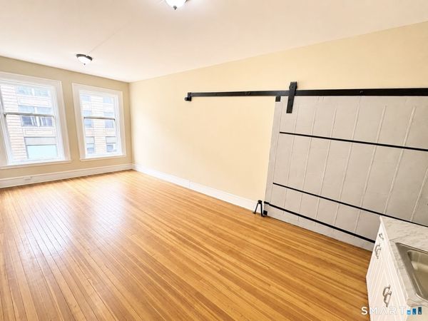 105 Bank , Unit 3B, Waterbury, CT 06702