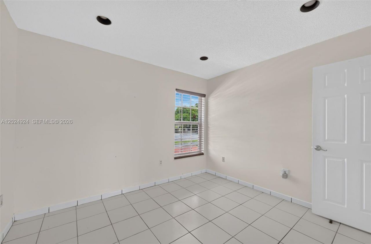 13440 SW 28th St, Miami, FL 33175 Photo
