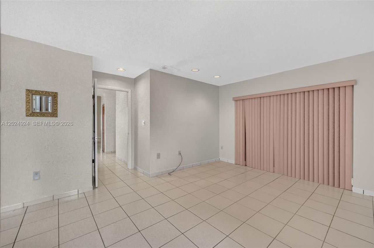 13440 SW 28th St, Miami, FL 33175 Photo