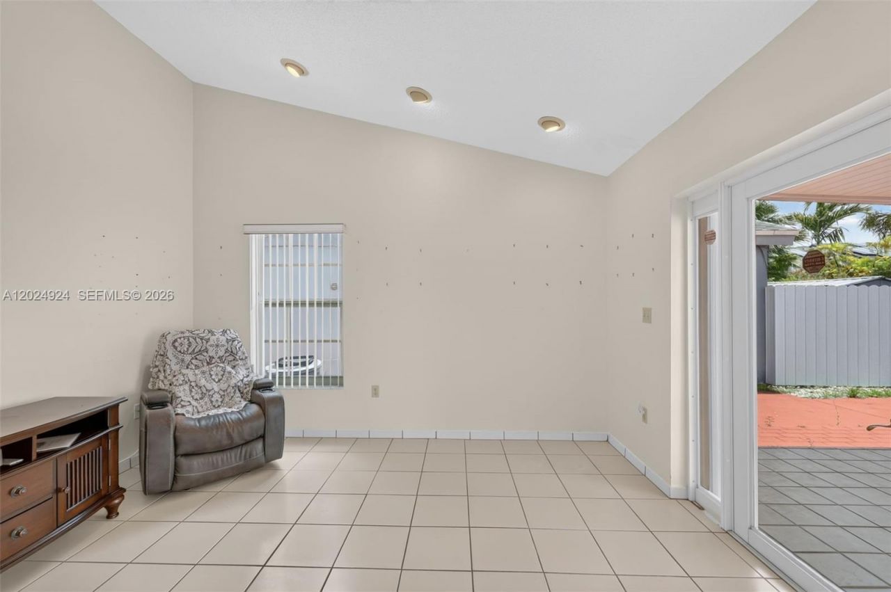 13440 SW 28th St, Miami, FL 33175 Photo