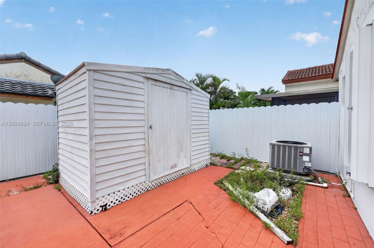 13440 SW 28th St, Miami, FL 33175 Photo