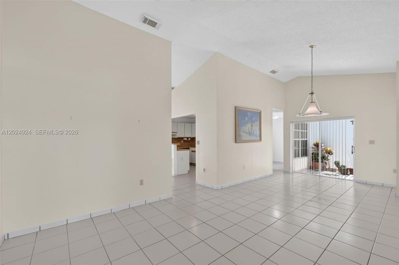 13440 SW 28th St, Miami, FL 33175 Photo