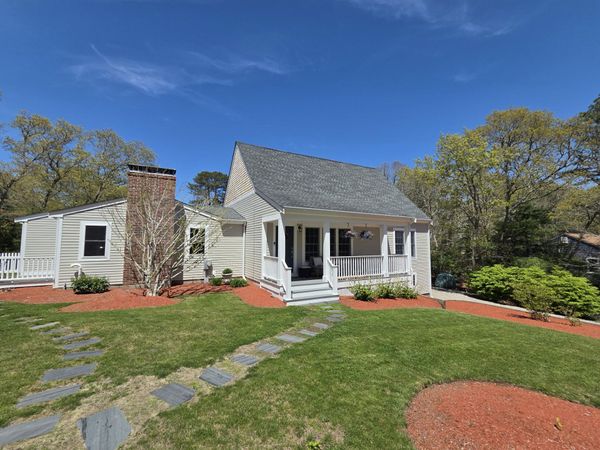 1 Katies Way , East Sandwich, MA 02537