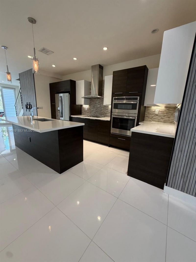 6311 NW 103rd Psge, Unit 6311, Doral, FL 33178 Photo