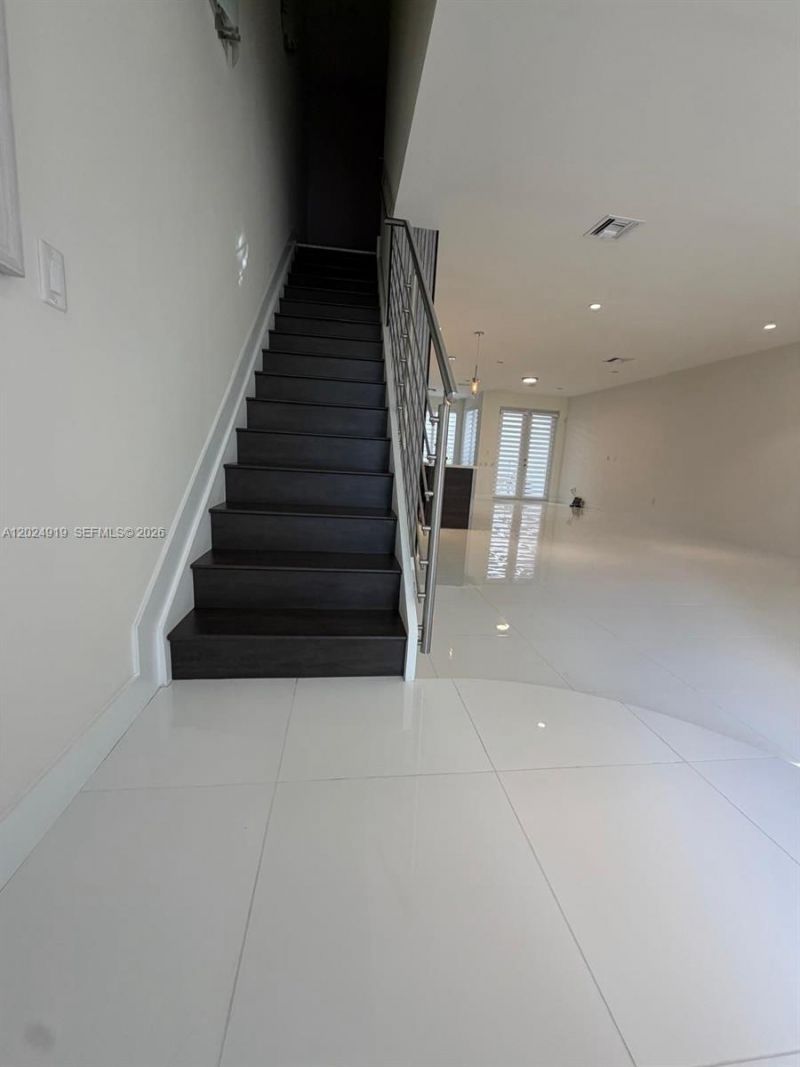 6311 NW 103rd Psge, Unit 6311, Doral, FL 33178 Photo