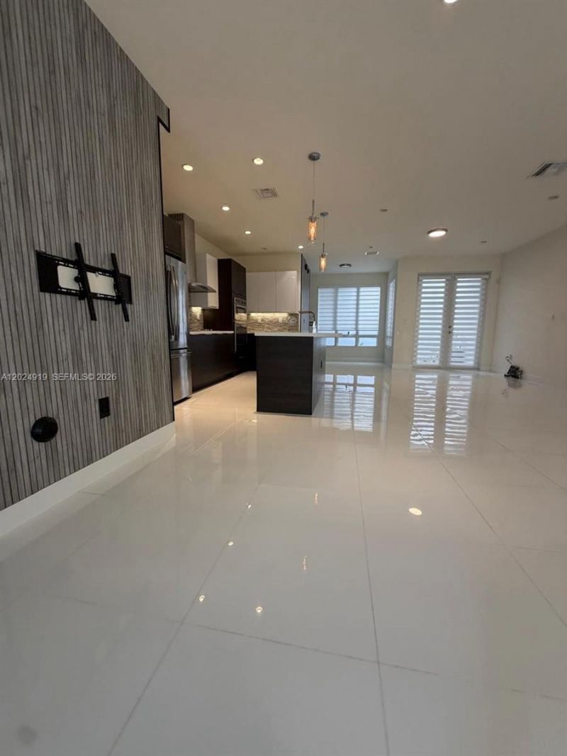 6311 NW 103rd Psge, Unit 6311, Doral, FL 33178 Photo