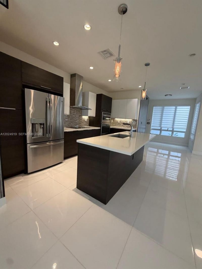 6311 NW 103rd Psge, Unit 6311, Doral, FL 33178 Photo