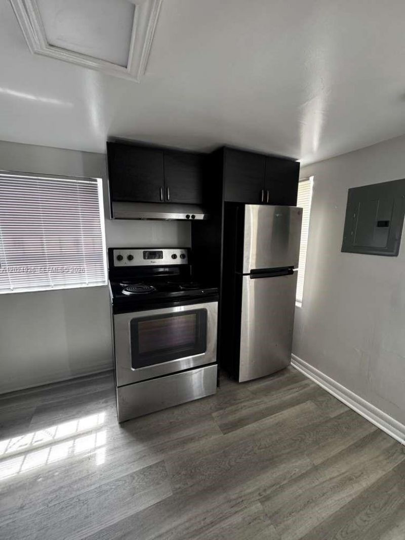 1121 NW 40th St, Unit 3, Miami, FL 33127 Photo