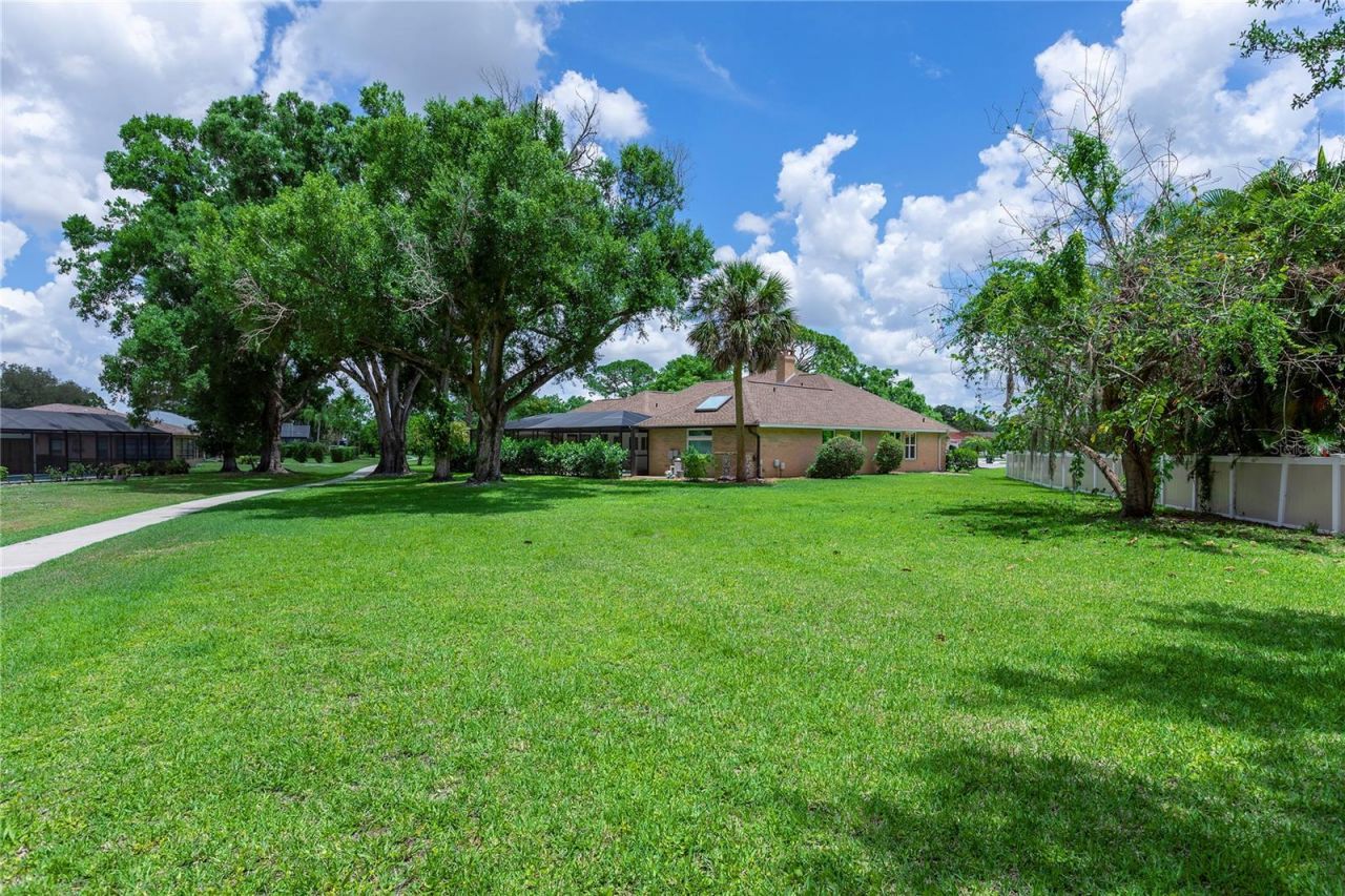 4908 Taywater Dell, Sarasota, FL 34235 Photo