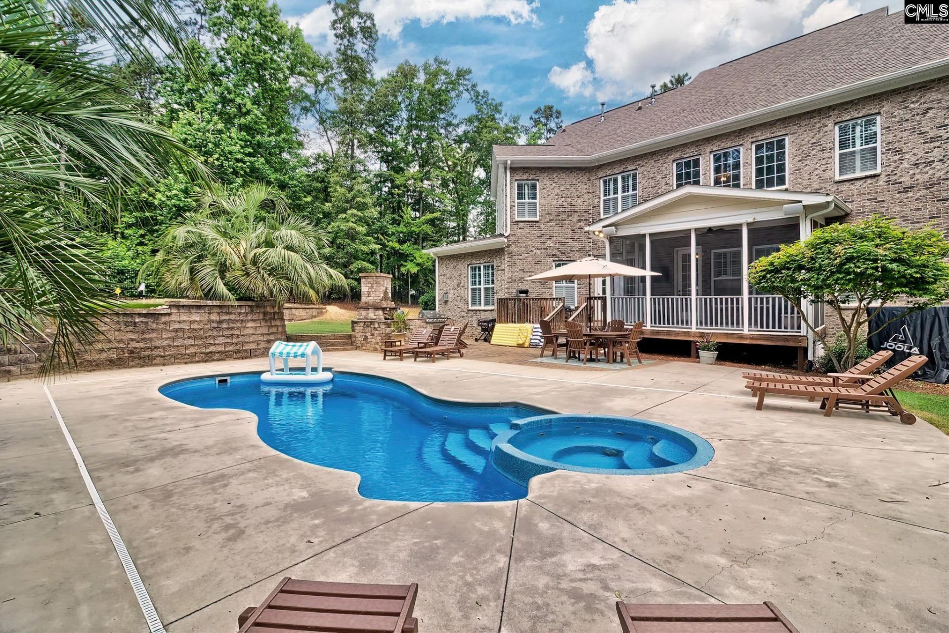 118 Noble Court  Photo 6
