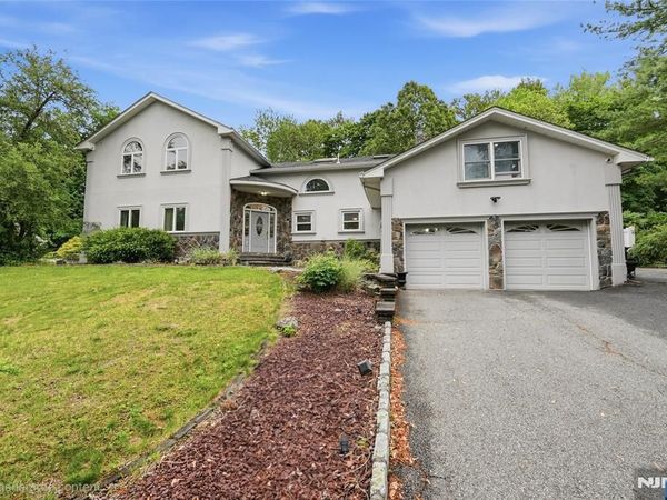 51 Cannonball Road, WANAQUE, NJ 07465