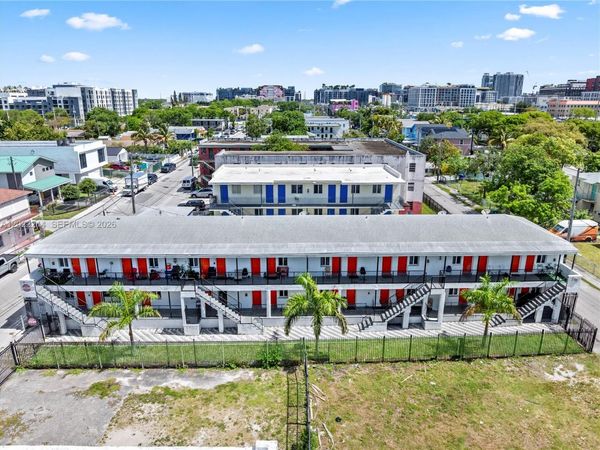 1829 NW 2nd Ct , Miami, FL 33136