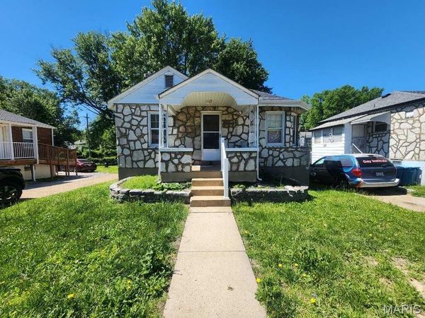 7100 W Florissant Avenue , St Louis, MO 63136