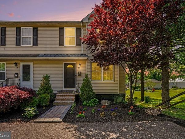 418 STATE STREET, EAST GREENVILLE, PA 18041