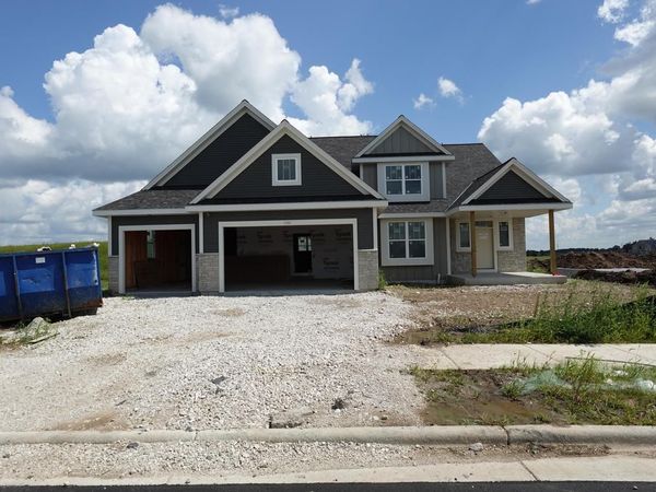 1763 Quail CIRCLE, Oconomowoc, WI 53066