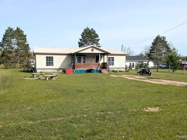5554 N Sauble Lake Drive, Sauble Twp, MI 49644