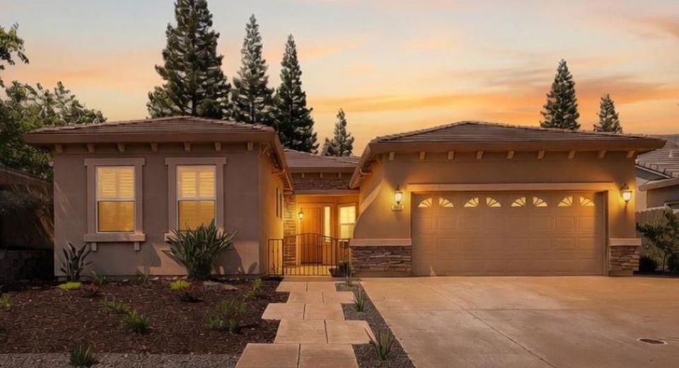 3001 Demartini Dr, Roseville, CA 95661 Photo