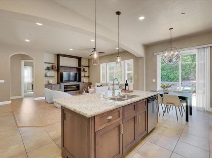 3001 Demartini Dr, Roseville, CA 95661 Photo