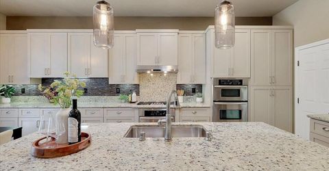 3001 Demartini Dr, Roseville, CA 95661 Photo