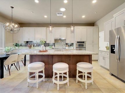 3001 Demartini Dr, Roseville, CA 95661 Photo