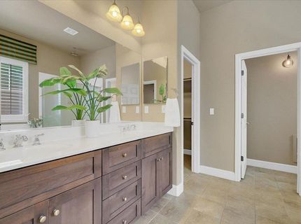 3001 Demartini Dr, Roseville, CA 95661 Photo