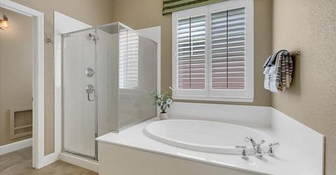 3001 Demartini Dr, Roseville, CA 95661 Photo